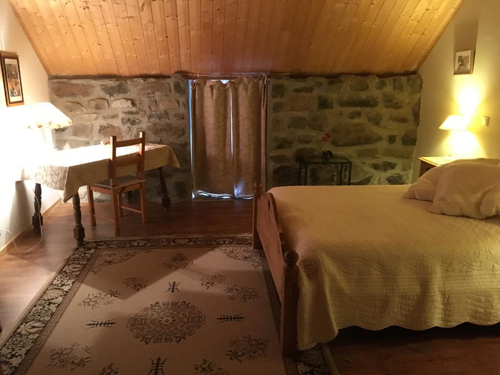 Bed and Breakfast Ciel D'Ardeche Lachamp-Raphael Экстерьер фото